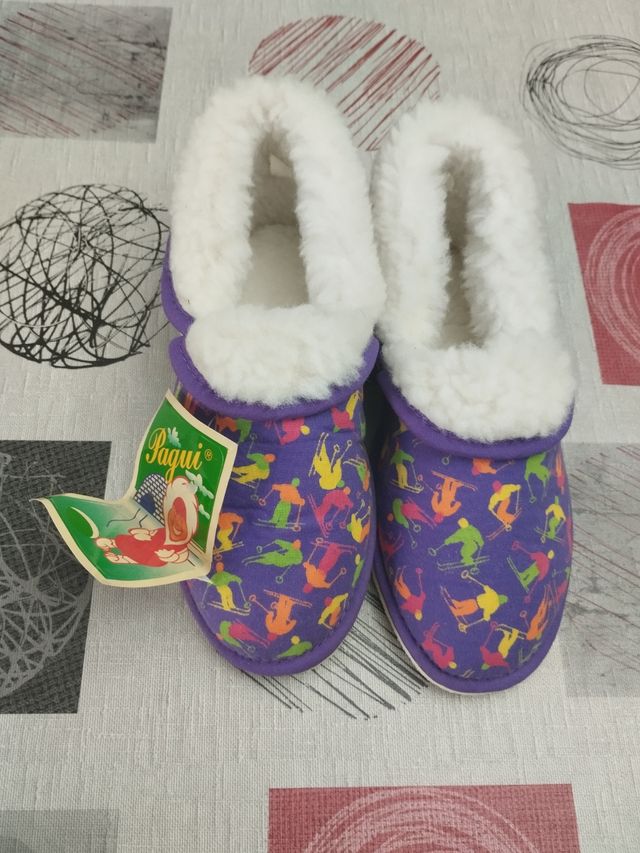 Pantuflas lila borreguillo talla 32