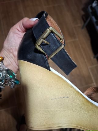 Sandalias Venetti piel blancas y marrón