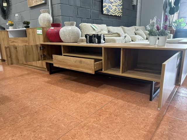 Mueble TV industrial 2 puertas