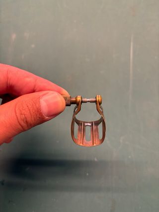 Abrazadera Saxo Tenor BG