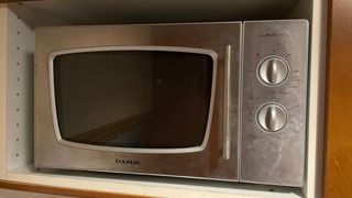 Microondas Taurus Luxus Grill