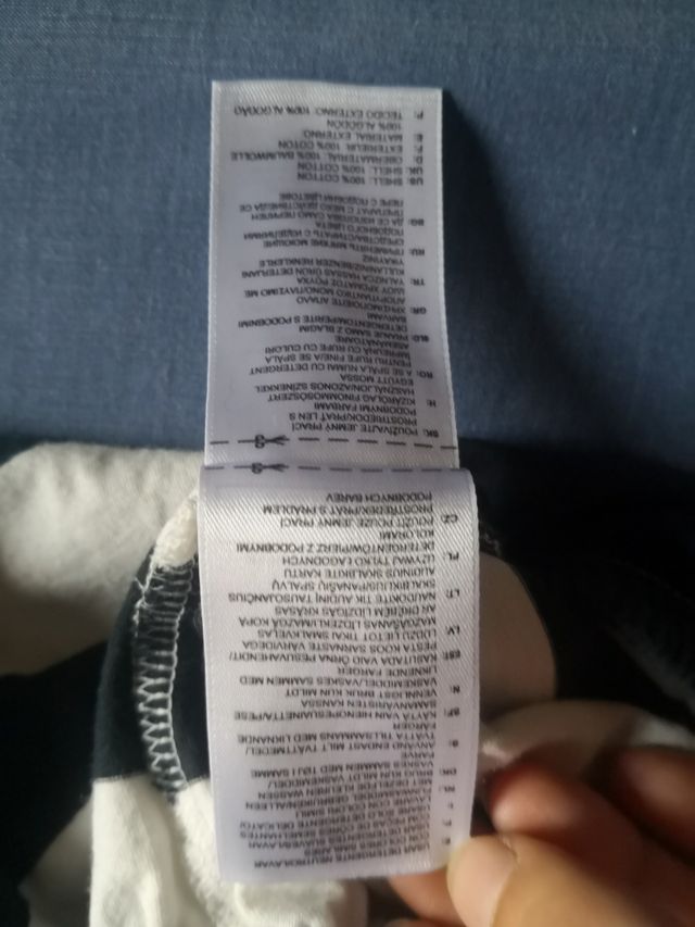 Camiseta Adidas rayas blancas y negras