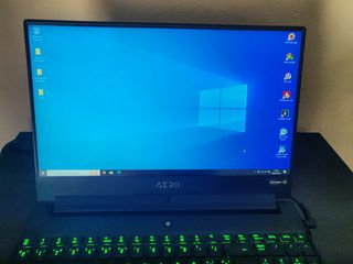Portátil Gigabyte Aero 15 i7 8ª Gen