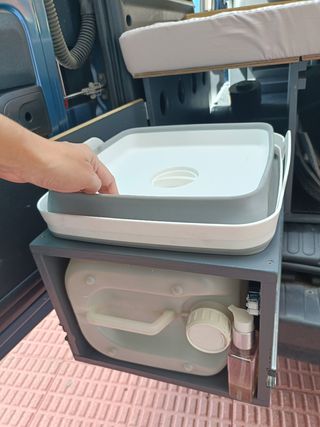 Mueble camper Renault Kangoo y accesorios
