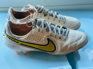 Botas fútbol Nike Tiempo Pro 39