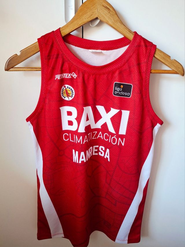 Camiseta Baxi Manresa niñ@ talla 10 como NUEVA