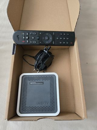 Desco UHD 4K Movistar con mando vocal