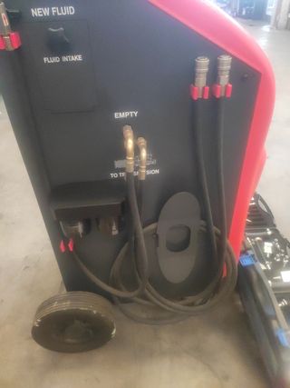 Máquina cambio y limpieza para cajas de cambios 