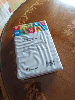 NUEVO DICCIONARIO BÁSICO  LENGUA ESPAÑOLA SANTILLA