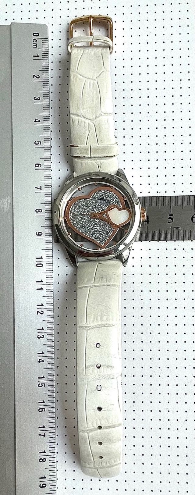 Reloj Lotus mujer, corazón brillante
