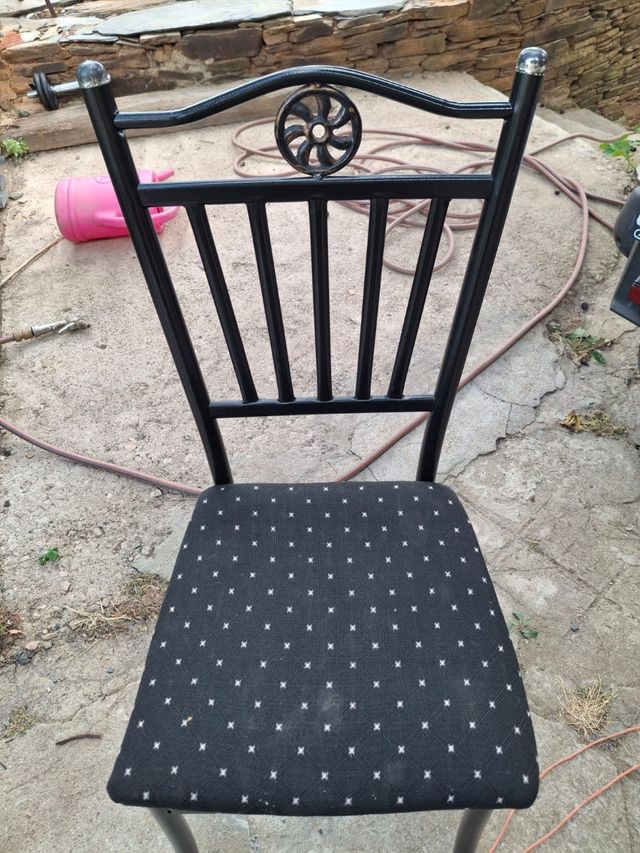 Mesa de cristal y forja  + 4 sillas 