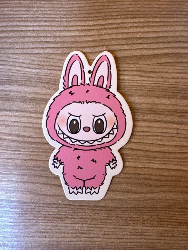 Labubu emozionante macaron rosa