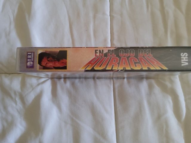 VHS: En el ojo del Huracán. Jean Claude Van Damme
