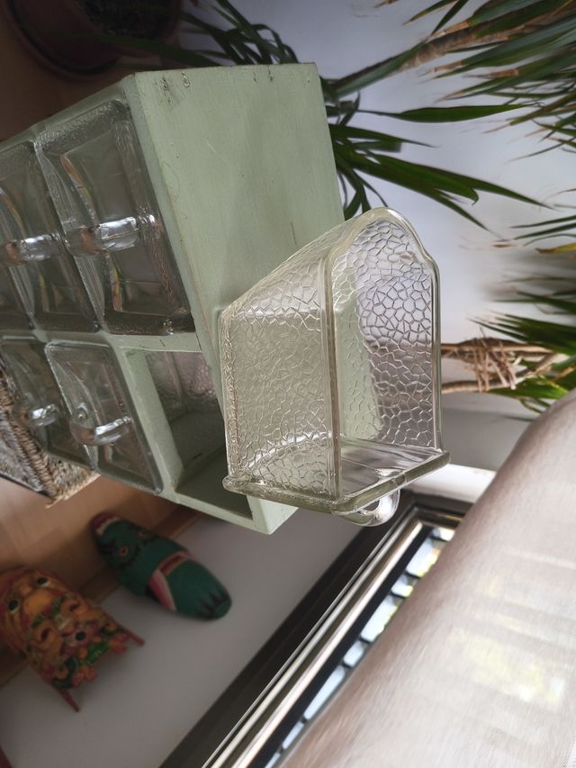 Mobile espositore in vetro con 6 scomparti del 18° secolo