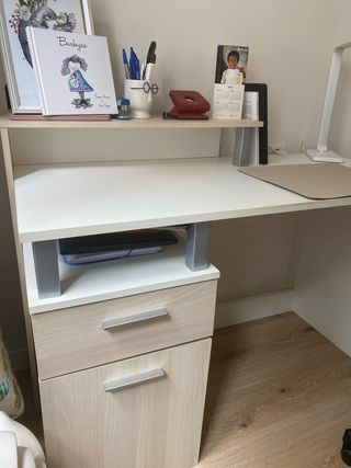 Cómoda 3 cajones - escritorio y silla de estudio 