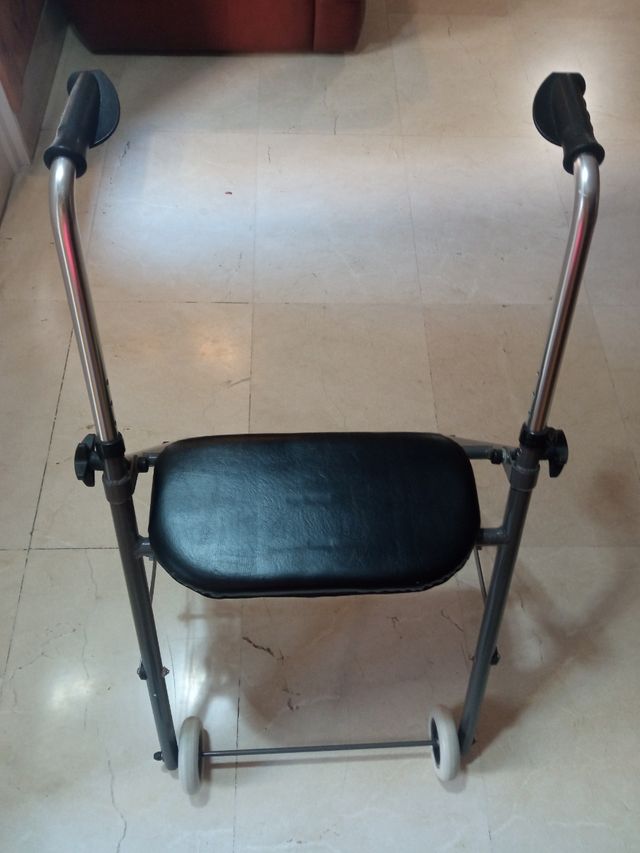 Andador con asiento