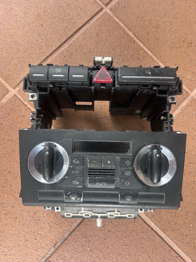 Mueble 1 din Audi A3 8P