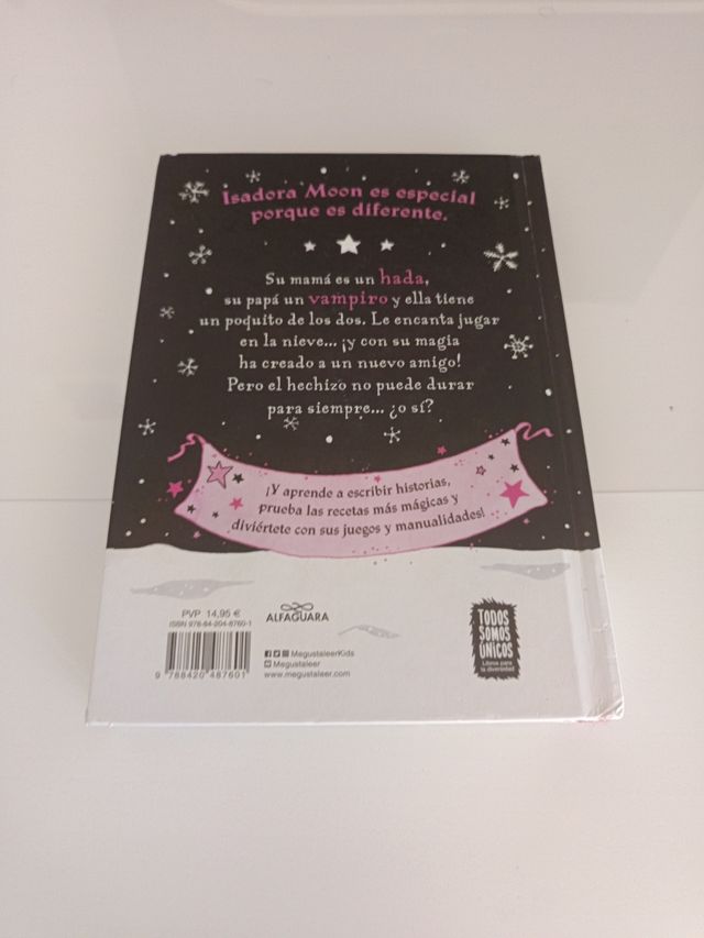 Isadora Moon y el hechizo mágico / Isadora Moon...