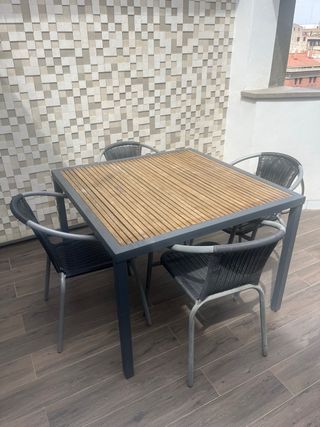 Mesa+4 sillas terraza/jardín