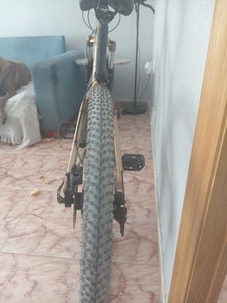 Bicicleta MTB Cube