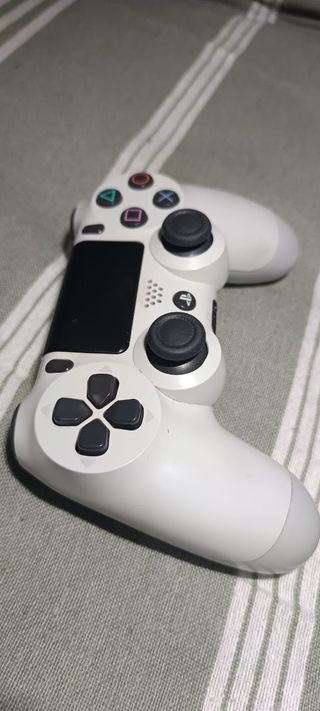 Mando PS4 (PlayStation 4) blanco