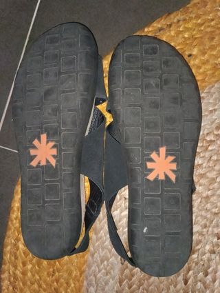 Sandalias The Art Company negras