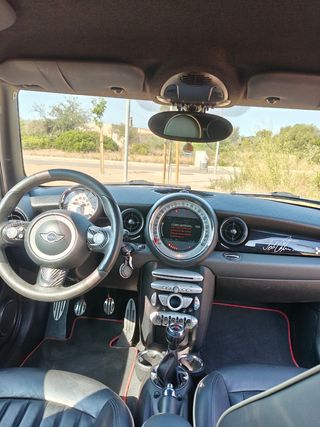 MINI CLUBMAN JOHN COOPER WORKS 211CV