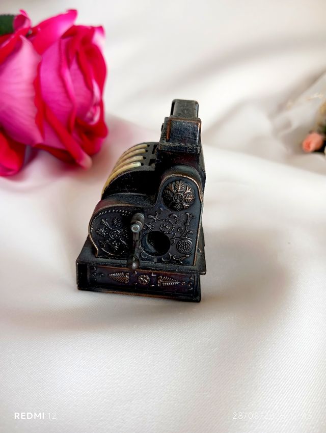 Collezionismo temperamatite vintage metallo