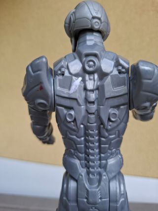 Ultron Hasbro Marvel Avengers
2015