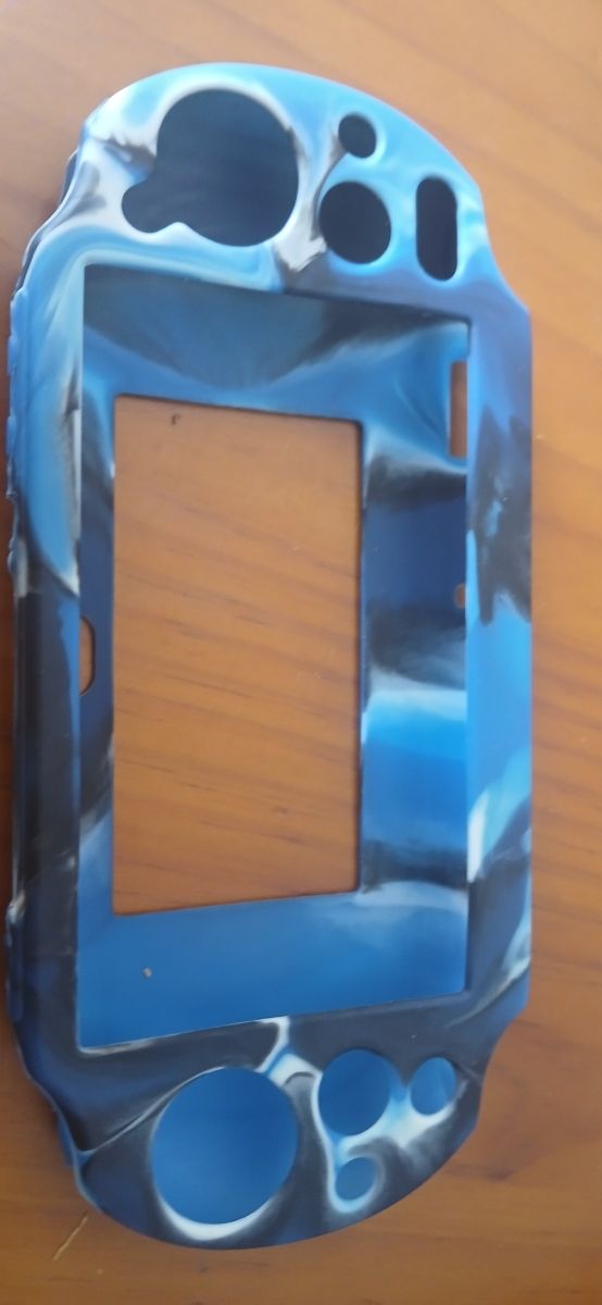 PS Vita (PlayStation Vita) negra .Con muchos juego