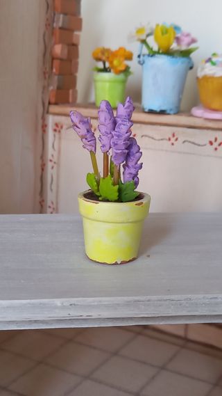 Mini vaso con pianta lavanda