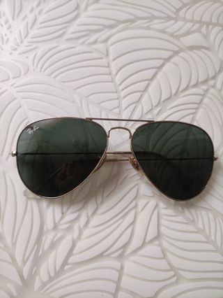 Ray-Ban Aviator: Gafas sol doradas
