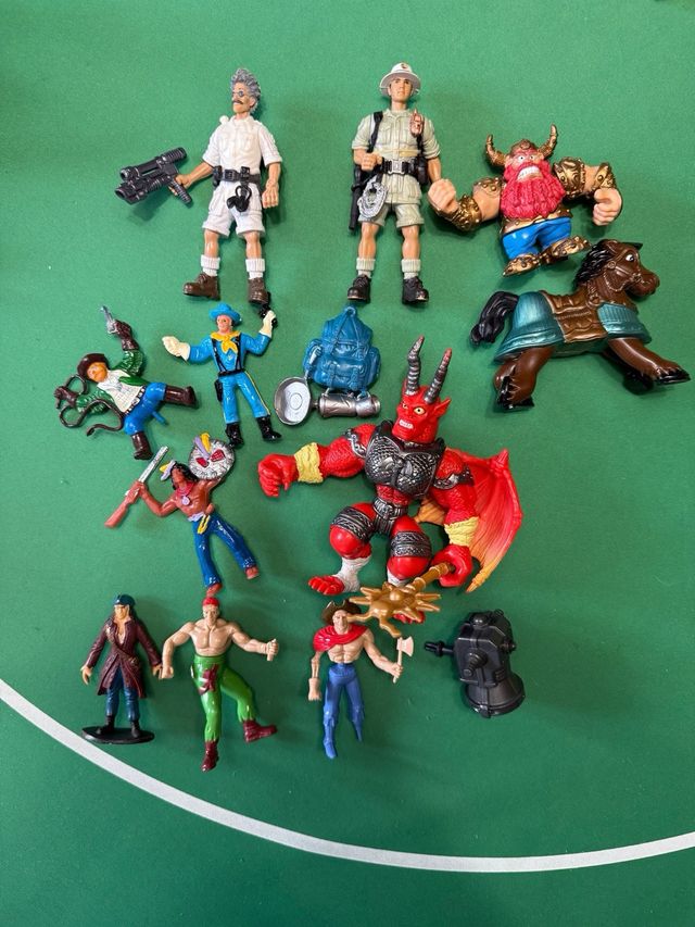 Lote de Figuras de Acción y Juguetes