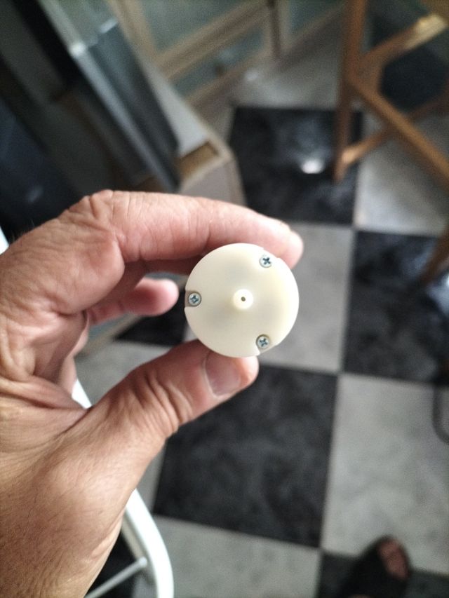 Mini bomba aire acuario 12 v corriente continua.