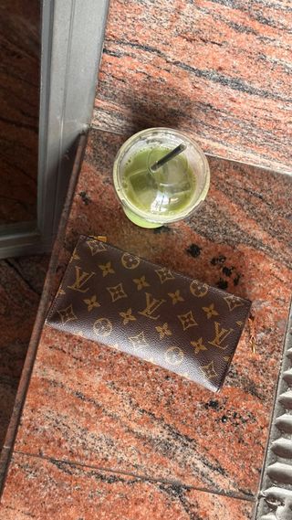 Pochette Louis Vuitton Monogram