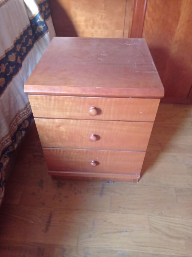 2 Mesitas noche madera (2)