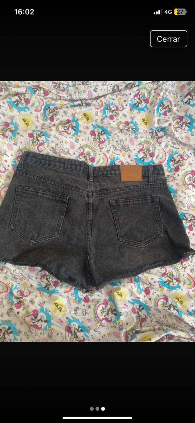 Shorts vaqueros negros rotos