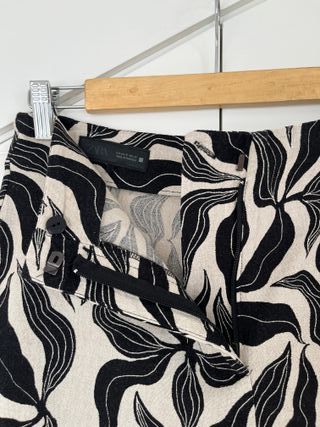 Bermudas lino Zara talla M - beige/negro