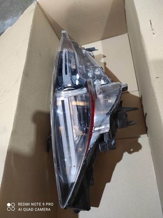 Faro Mazda CX-30 derecho