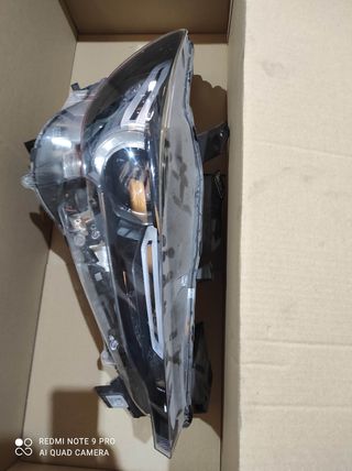 Faro Mazda CX-30 derecho