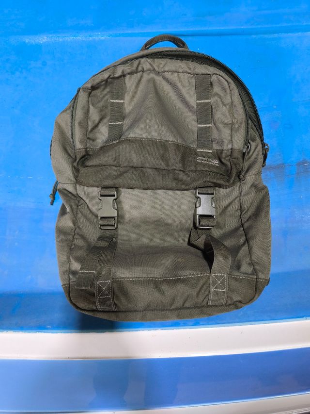 Mochila Solgnac verde oliva