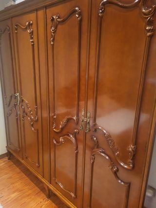 Armario madera 4 puertas estilo clásico