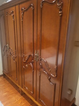 Armario madera 4 puertas estilo clásico