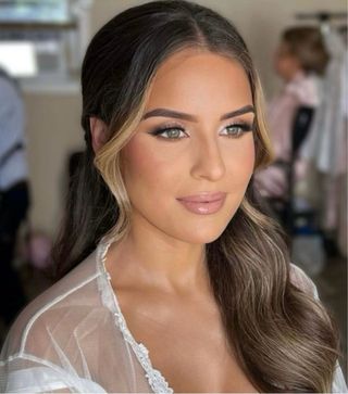 MAQUILLADORA Y PELUQUERA PROFESIONALES 