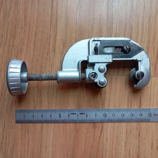 Cortatubos marca General, fabricado en USA