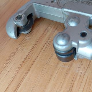 Cortatubos marca General, fabricado en USA