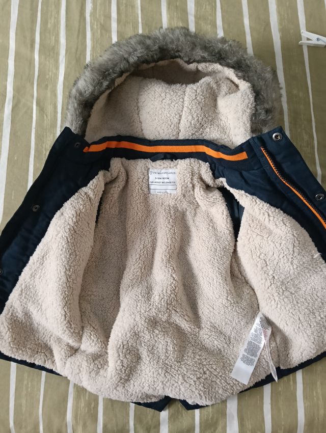 Abrigo bebé Primark 9-12m