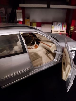 Mercedes Classe E Station Wagon 1:18