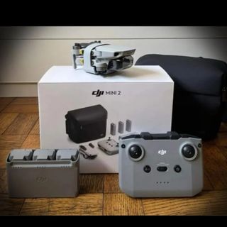 Drone DJI Mini 2 Fly More Combo - Ottime condizioni
