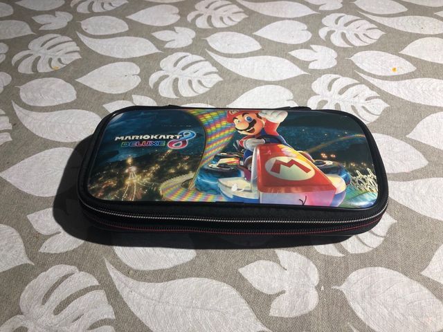 Estuche Nintendo Switch